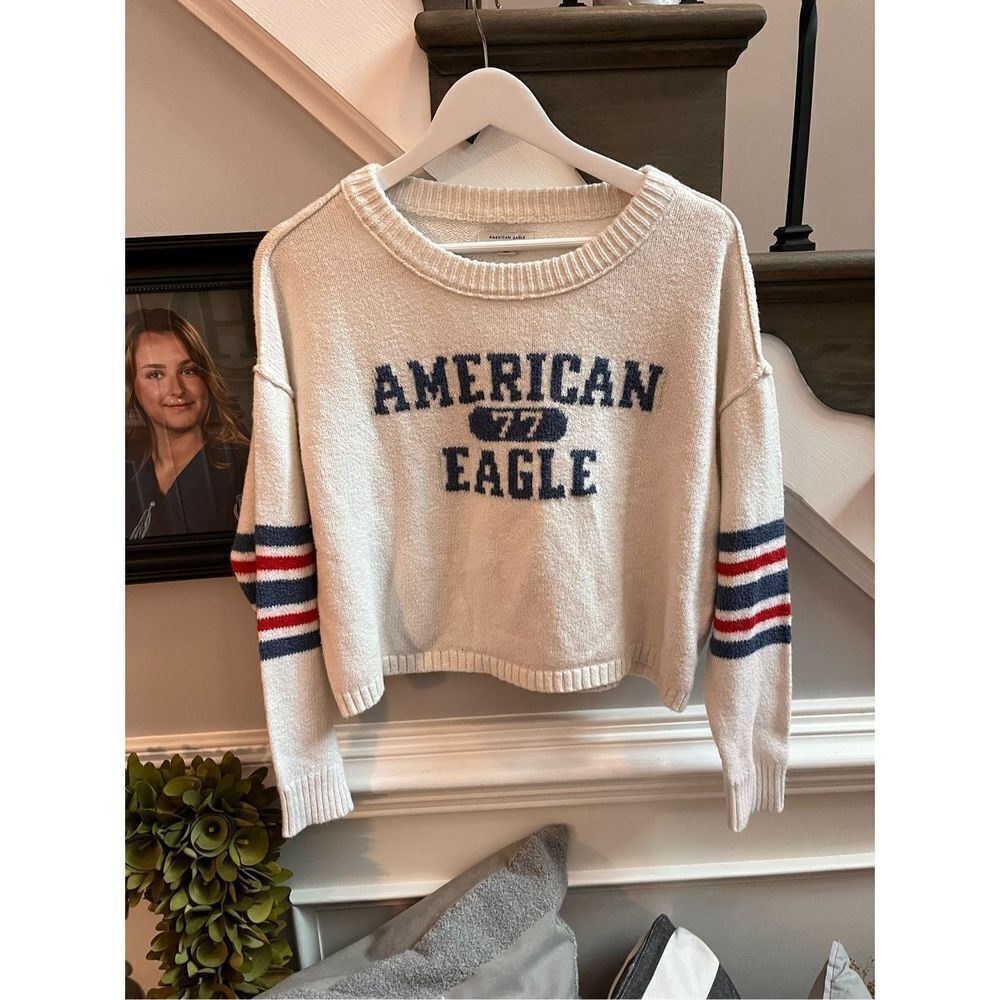 American Eagle Varsity Vintage Look Cropped Sweater sz M EUC